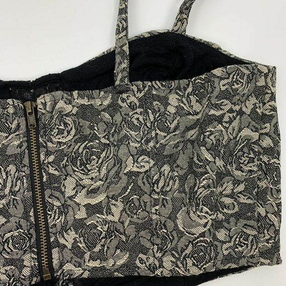Urban Outfitters Pins & Needles Top Women Medium Black Floral Cropped Jacquard - Picture 7 of 10